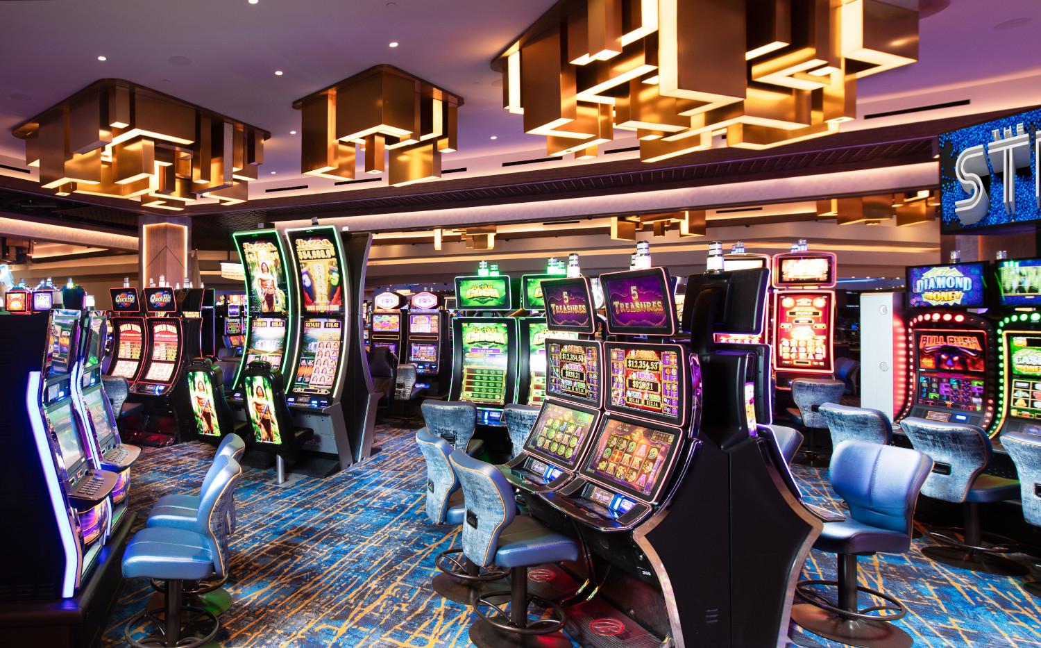 Slots The STRAT Hotel, Casino & Tower - Las Vegas, NV