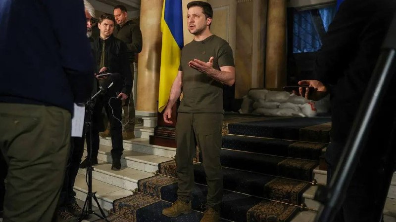 乌克兰泽连斯基告诉俄罗斯：在停火谈判开始之前停止轰炸