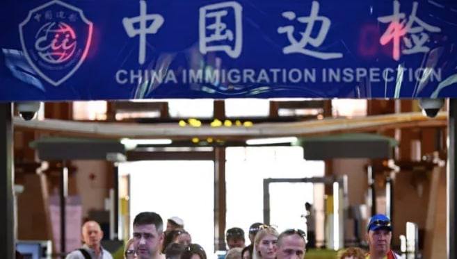 重磅中国或将实行出入境旅游试点，开放国门，重启旅游业