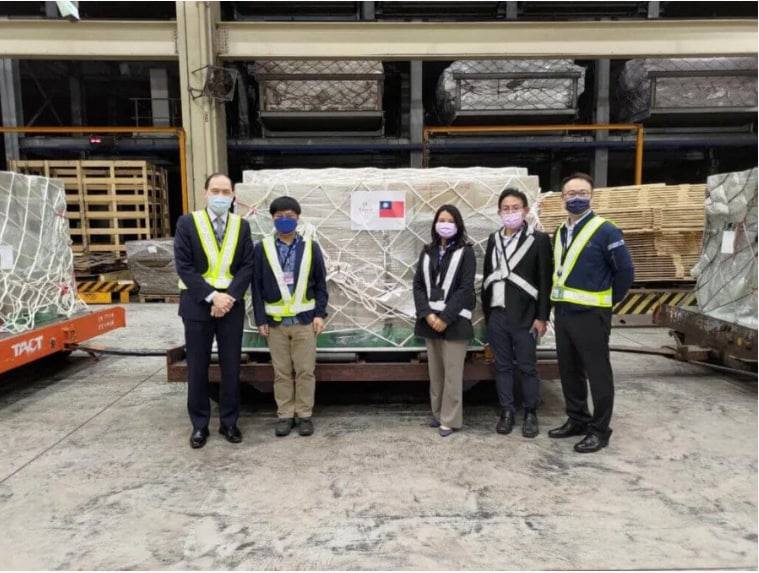 台湾参与对乌克兰人道救援 启运首批27吨医疗物资