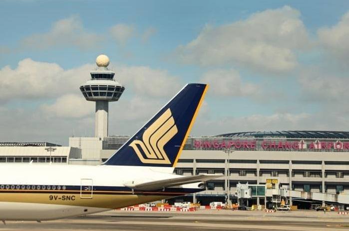 新加坡航空公司即日起暂停所有往返我国樟宜机场和俄罗斯莫斯科的航班。